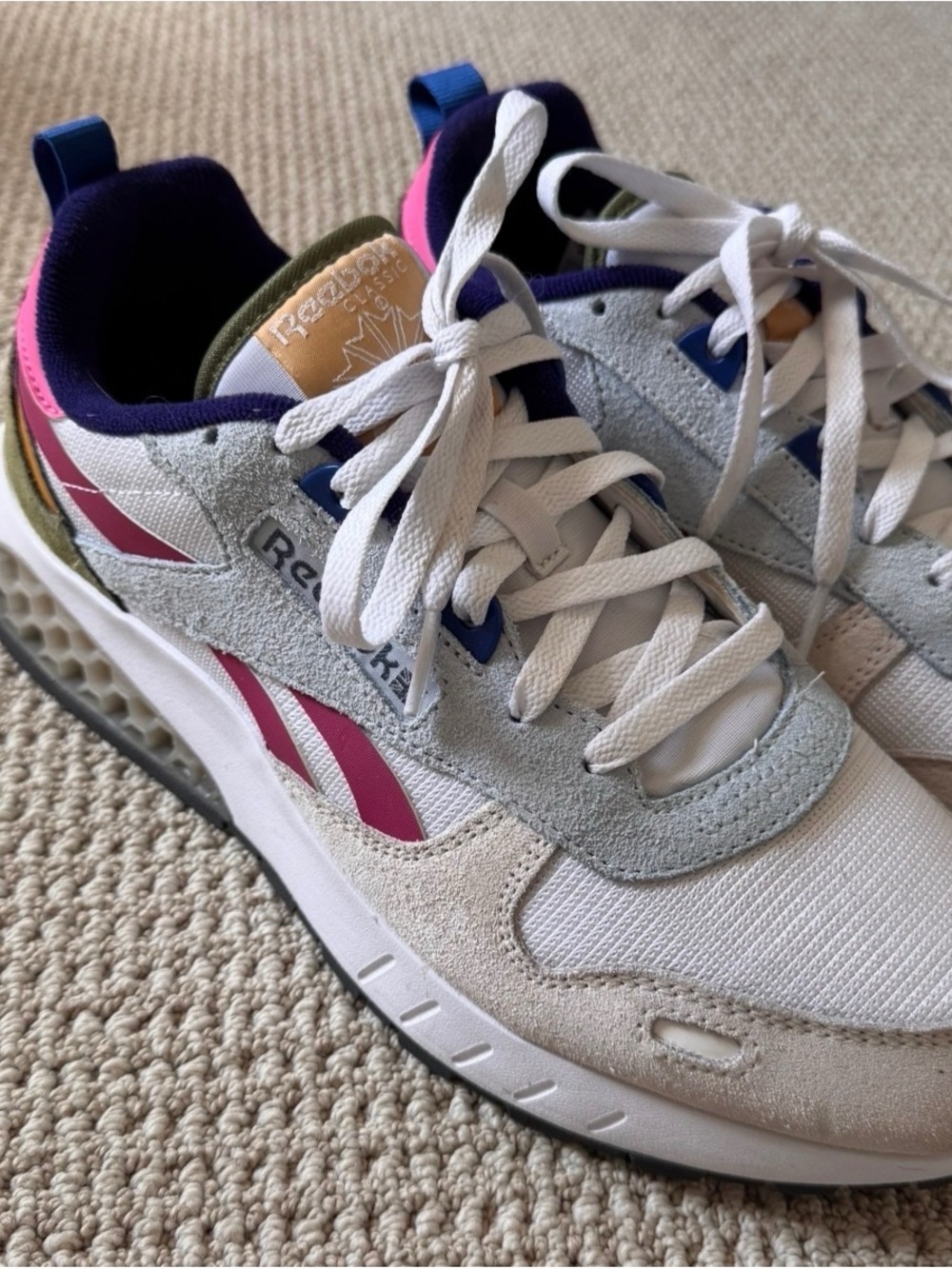 Reebok Men’s White Pink Navy Suede Mesh Running Sneakers